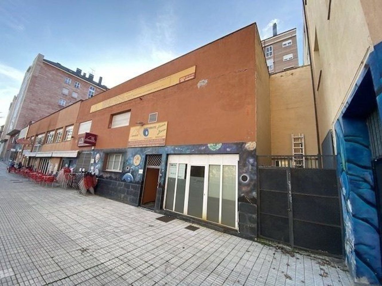 Propiedad comercial en León, Spain 324 m² No. 71414
