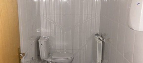 Propiedad comercial en León, Spain 324 m² No. 71414 6