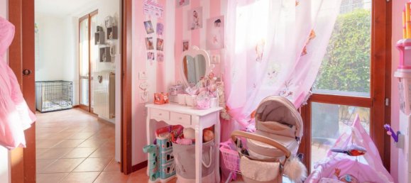 3 rooms Apartment in Castel Rozzone, Italy No. 234111 9