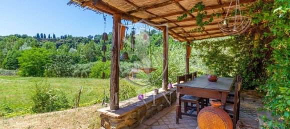 45 rooms House in Terranuova Bracciolini, Italy No. 228497 21