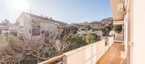 7 rooms Apartment in Pescara, Italy No. 96562 92