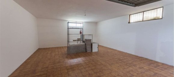 7 rooms Apartment in Pescara, Italy No. 96562 51