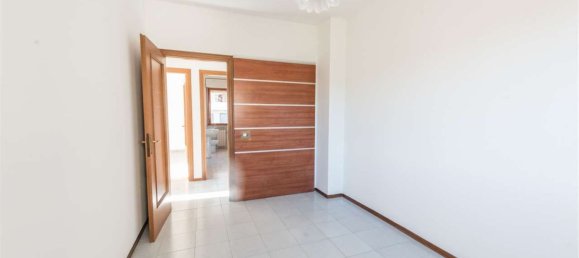 7 rooms Apartment in Pescara, Italy No. 96562 38