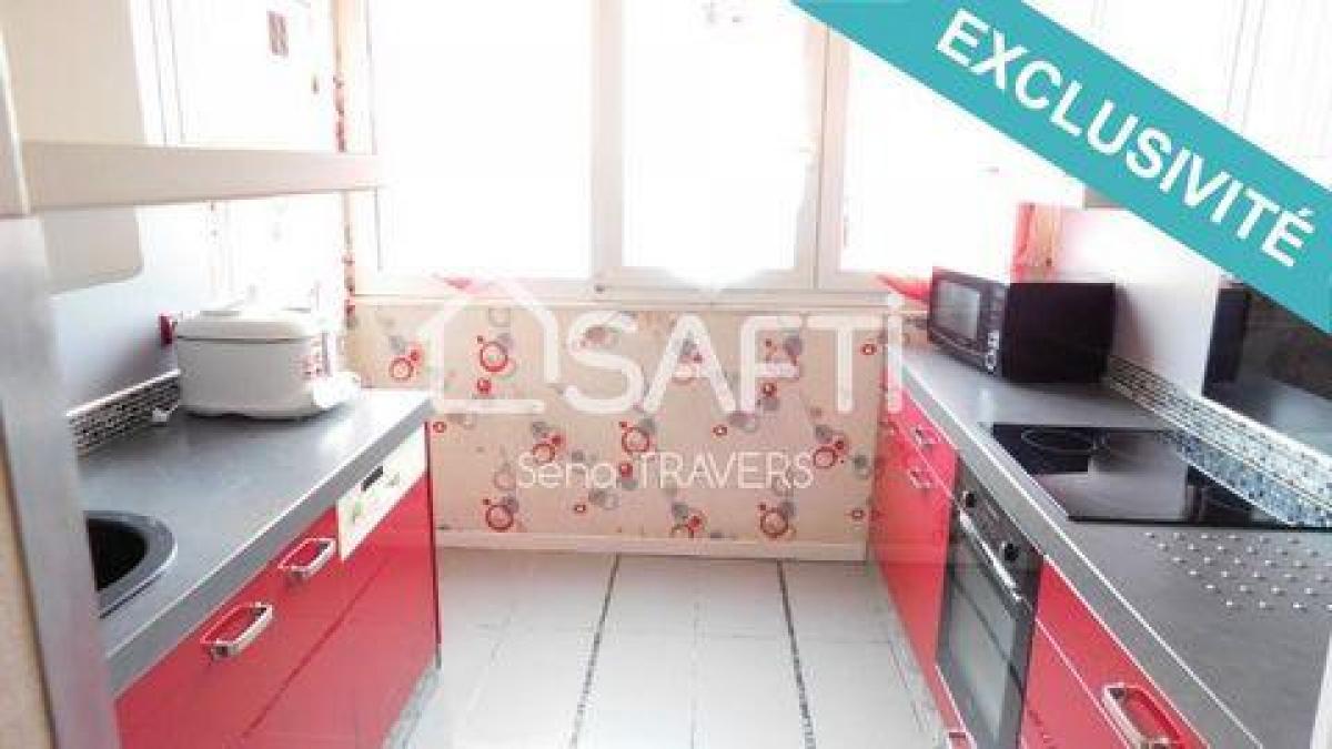 3 bedrooms Apartment in Ris-Orangis, France No. 30747