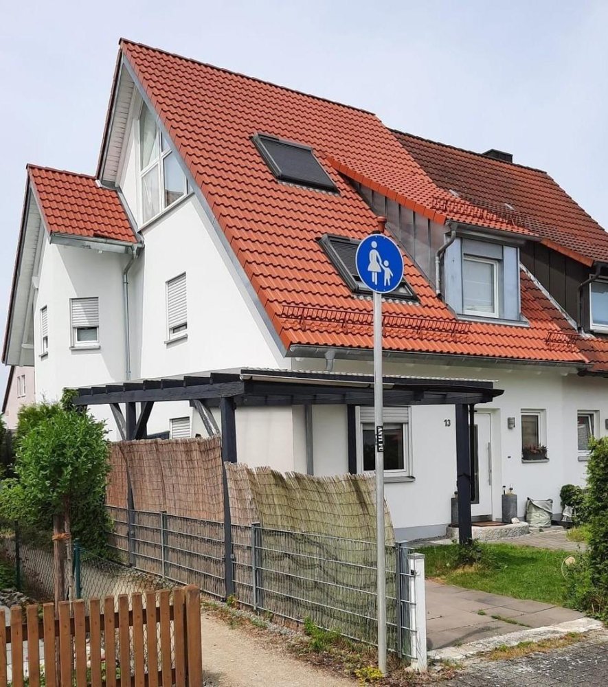 5 rooms Townhouse in Erlangen-Hochstadt, Germany No. 293724