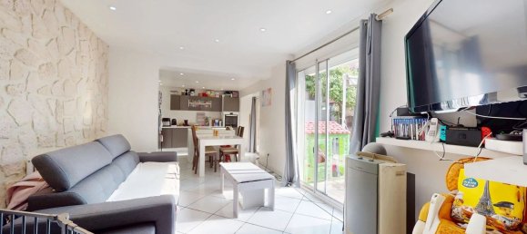 2 chambres Maison à Montfermeil, France No. 327959 2