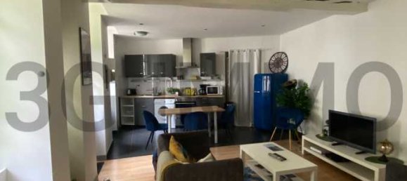 Dúplex de 10 dormitorios en Bourges, France No. 200570 11