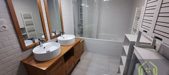 Дом с 2 спальнями в Нёйи-Плезанс, Франция № 145063 9