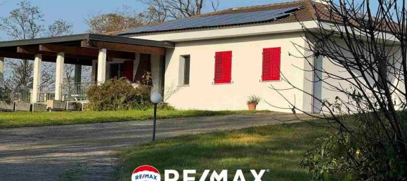 4 chambres Villa à Cantello, Italy No. 80937 2