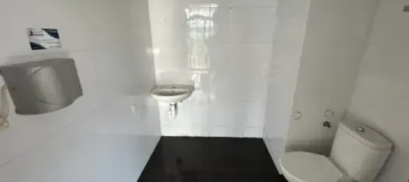 148m² Commercial property in Torremolinos, Spain No. 183043 21