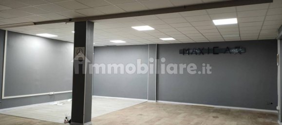 1-salle Propriété commerciale à Guidonia Montecelio, Italy No. 264647 10