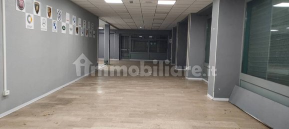 1-salle Propriété commerciale à Guidonia Montecelio, Italy No. 264647 8