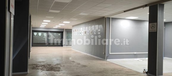 1-salle Propriété commerciale à Guidonia Montecelio, Italy No. 264647 9