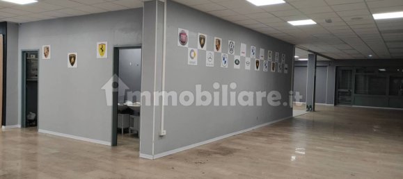 1-salle Propriété commerciale à Guidonia Montecelio, Italy No. 264647 6