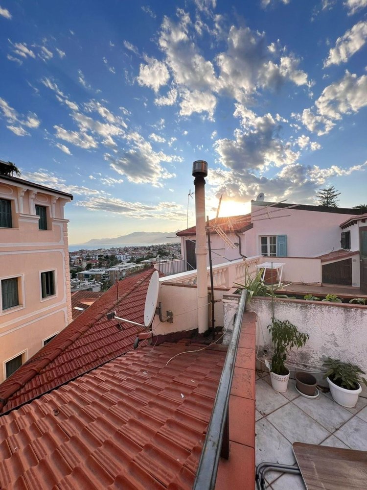 6-Zimmer Doppelhaus in Bordighera, Italy, Nr. 301131