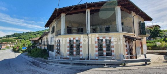 9 bedrooms House in Monchiero, Italy No. 56185 4