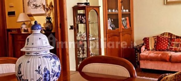 4 bedrooms Apartment in Rome, Italy No. 200809 4