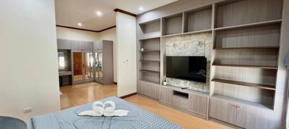 4 chambres house à louer à Pattaya, Chonburi, Eastern Thailand, Thailand № 66836 12
