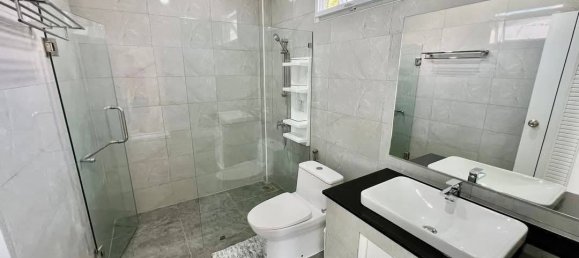 4 chambres house à louer à Pattaya, Chonburi, Eastern Thailand, Thailand № 66836 19