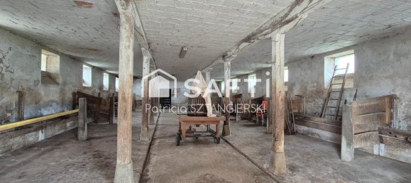 5 bedrooms House in Pontaumur, France No. 205780 12