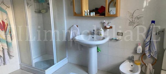 5 rooms House in Sellia Marina, Italy No. 17997 4