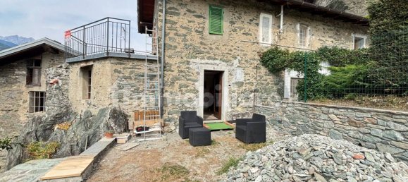 2 bedrooms Apartment in Chambave, Italy No. 294131 2