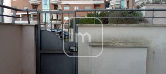 2 rooms Apartment in Rome, Italy No. 189526 9