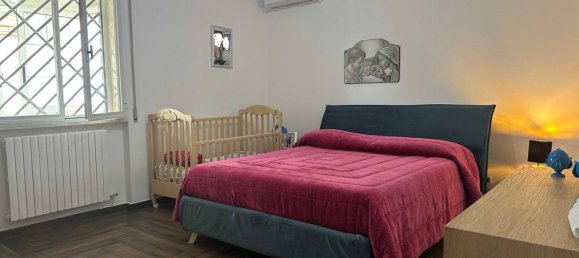 Квартира с 4 комнатами в Лиццано, Италия № 231876 10