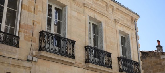 3 bedrooms Apartment in Bordeaux, France No. 103623 4