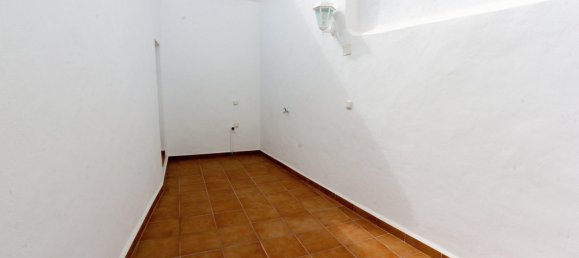 3 bedrooms Townhouse in Orba, Spain No. 8368 12
