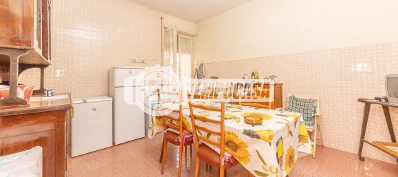 5-salle Appartement à Rome, Italy No. 307877 4
