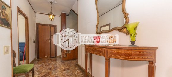 5-salle Appartement à Rome, Italy No. 307877 10