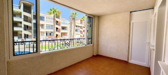 2 bedrooms Commercial property in Alicante, Spain No. 181505 3