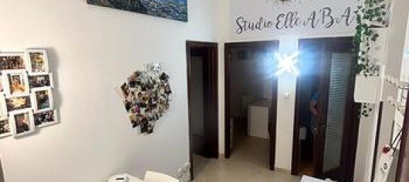 Escritório de 3 divisões em Palermo, Italy N.º 260412 3