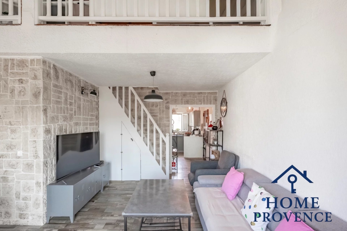 4 rooms Duplex in Six-Fours-les-Plages, France No. 285599