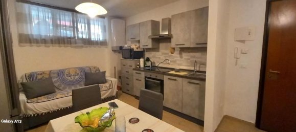 3 rooms Apartment in Carrara, Italy No. 48043 3