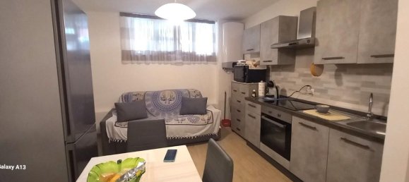 3 rooms Apartment in Carrara, Italy No. 48043 2