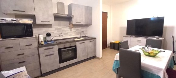 3 rooms Apartment in Carrara, Italy No. 48043 4