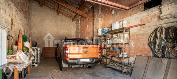 5 rooms House in Viano, Italy No. 293507 3