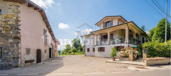 5 rooms House in Viano, Italy No. 293507 8