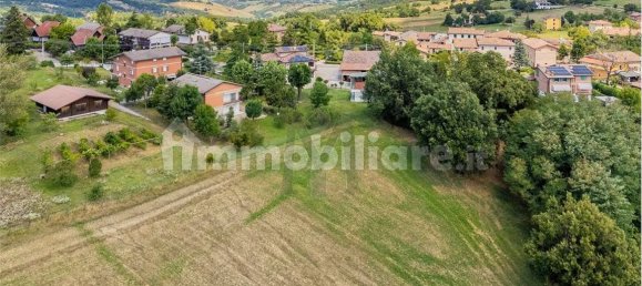 5 rooms House in Viano, Italy No. 293507 9