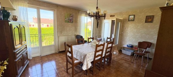 2 Schlafzimmer Haus in Ciry-le-Noble, France, Nr. 334889 3