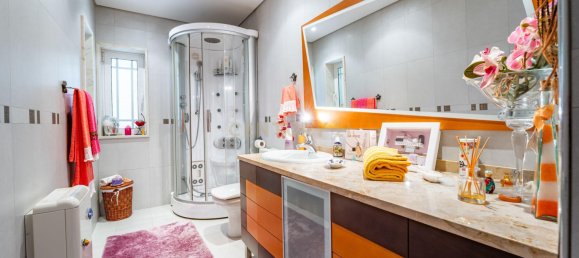 6 bedrooms Villa in Vila Nova de Gaia, Portugal No. 126038 12