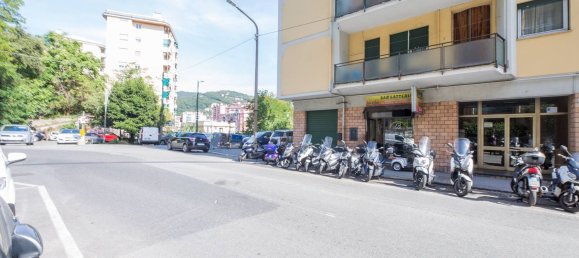 7 bedrooms Apartment in Genoa, Italy No. 379603 21