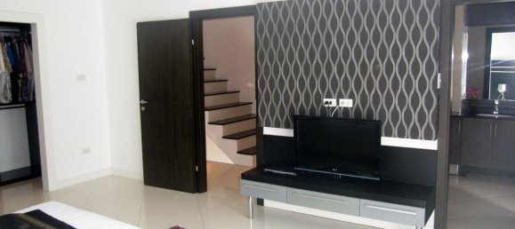 4 bedrooms Cafe / restaurant in Pattaya, Thailand No. 1276 17