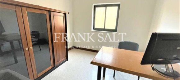 1315m² Office in Hamrun, Malta No. 13368 4