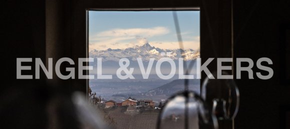 4 bedrooms House in Monforte d'Alba, Italy No. 127351 2