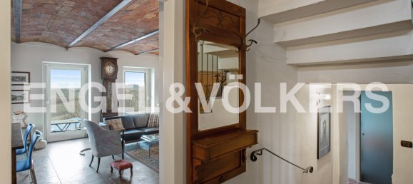 4 bedrooms House in Monforte d'Alba, Italy No. 127351 21