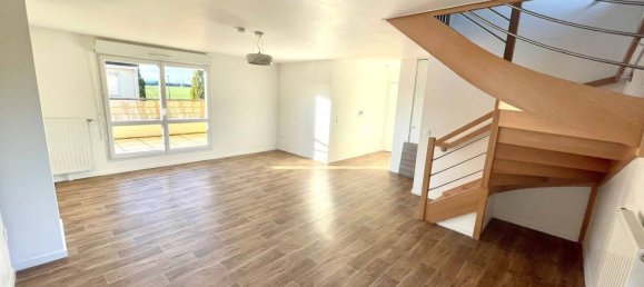 3 Schlafzimmer Doppelhaus in Plaisir, France, Nr. 326540 4