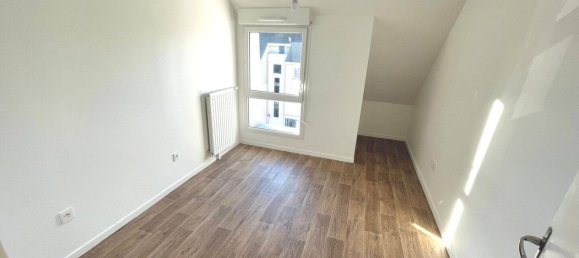 3 Schlafzimmer Doppelhaus in Plaisir, France, Nr. 326540 6